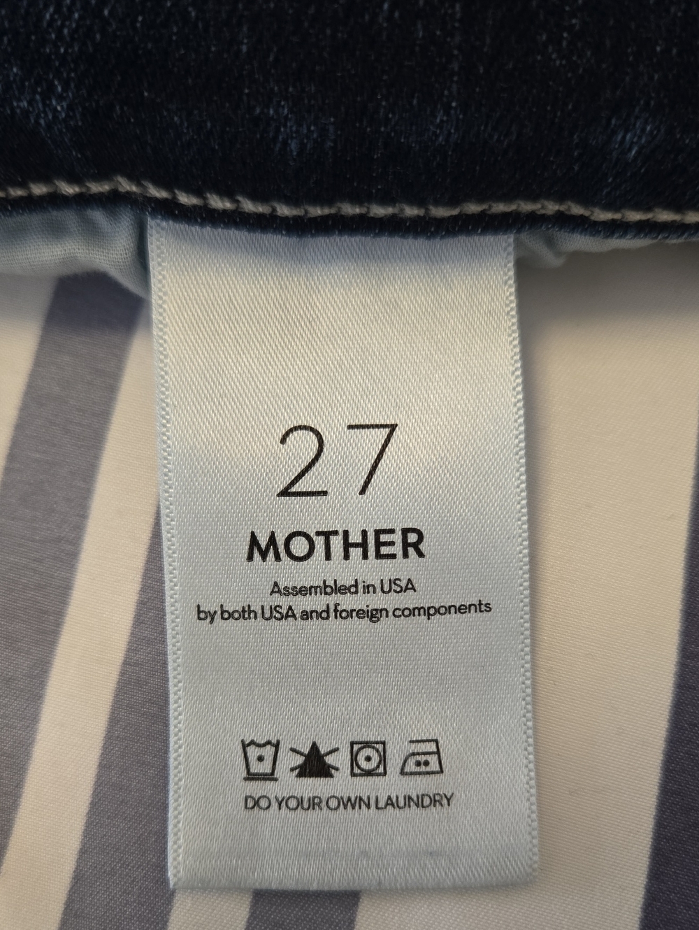 MOTHER Hustler Roller Sneak Wide Leg Flare Jeans in Medium Blue Wash - Picture 5 of 7